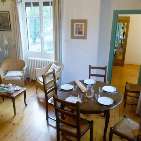 Superbe T3 Pour 7 Pers. Avec Wi-fi Et Parking A Luchon - Fr-1-313-188 *