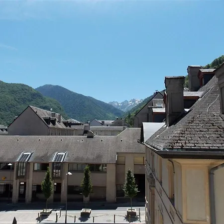 Superbe T3 Pour 7 Pers. Avec Wi-fi Et Parking A Luchon - Fr-1-313-188 Apartman *