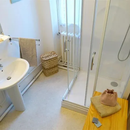 Superbe T3 Pour 7 Pers. Avec Wi-fi Et Parking A Luchon - Fr-1-313-188