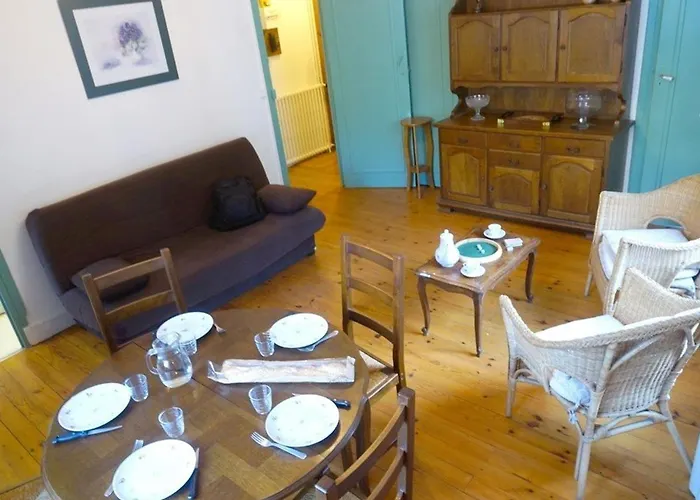 Bagnères-de-luchon, 3 Pièces, 7 Personnes - Fr-1-313-188 *